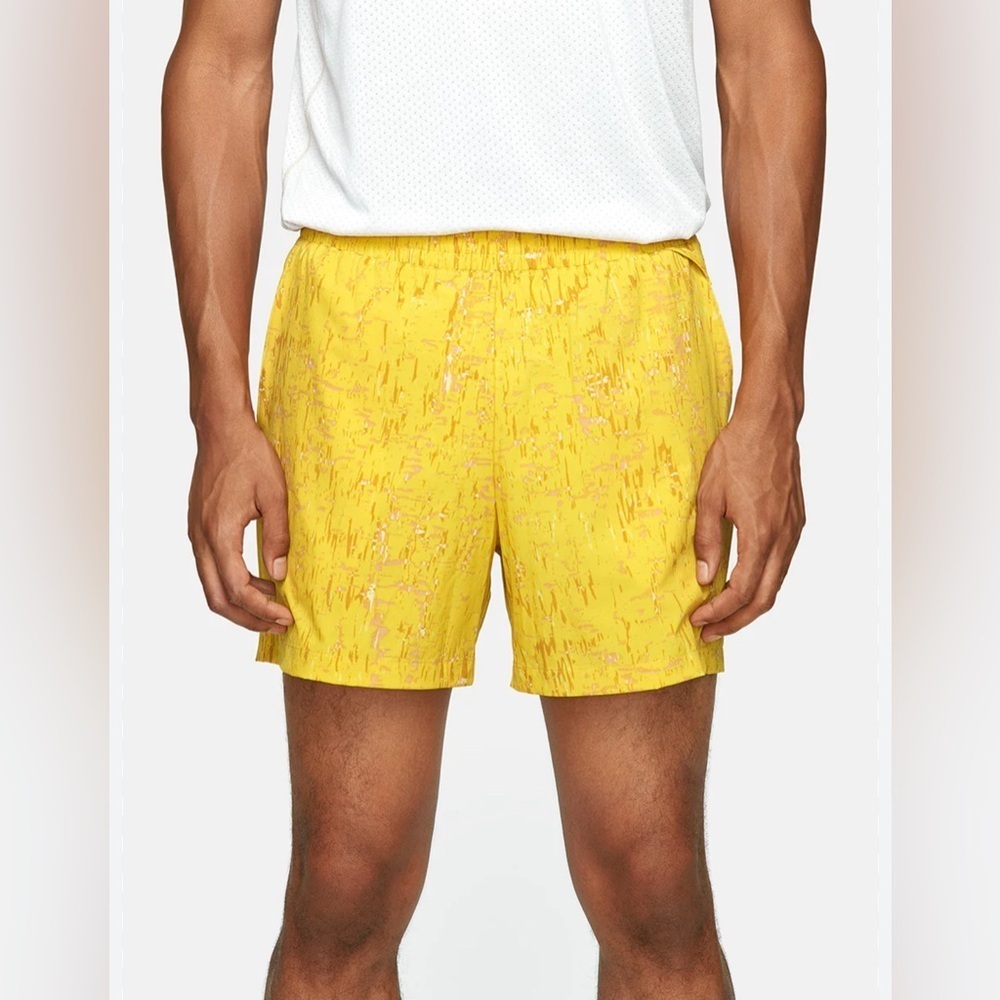 Outdoor Voices‎ Men’s Anytime 5" Short, Size M